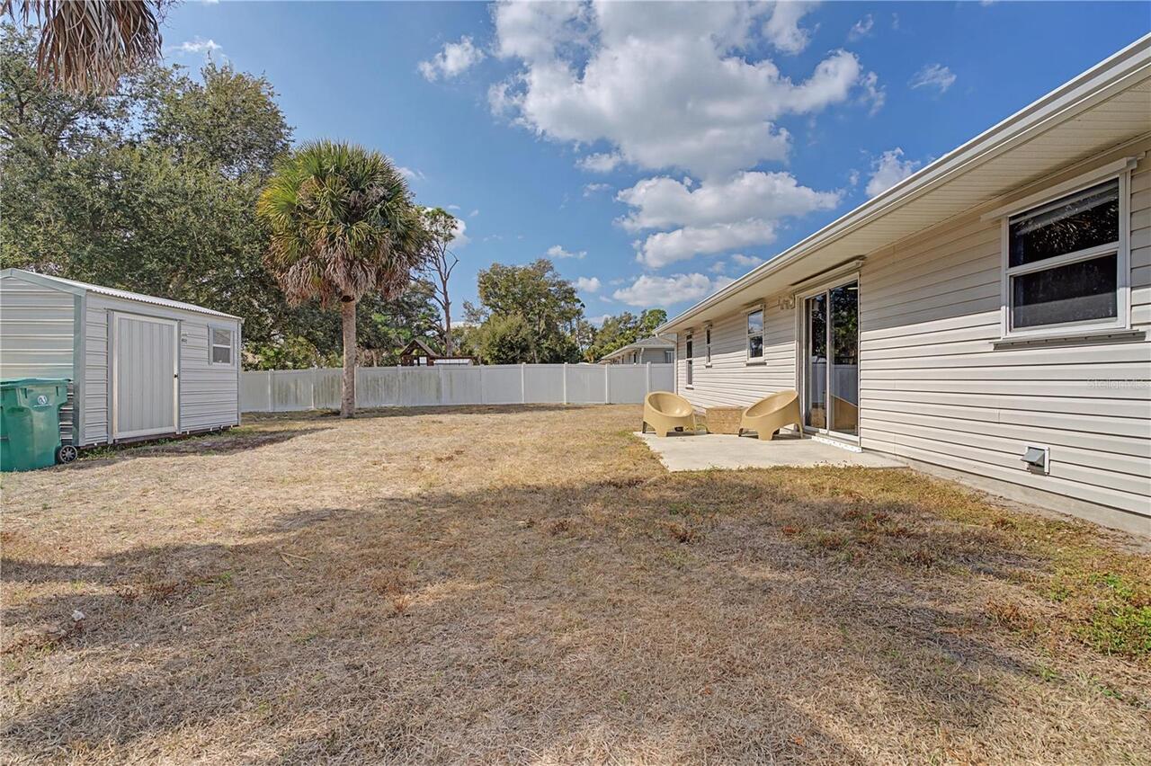 Listing Photo 9