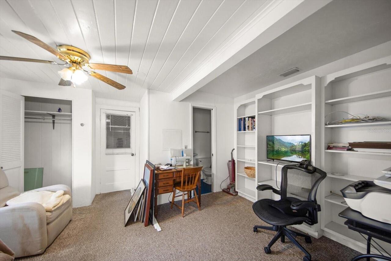 Listing Photo 10