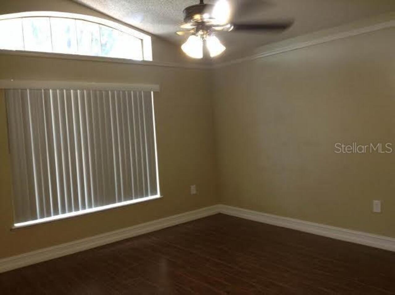 Listing Photo 9