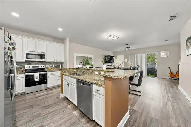 Listing Photo 7