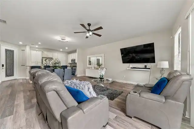 Listing Photo 14