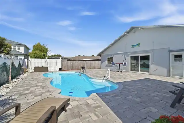 Listing Photo 19