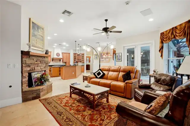 Listing Photo 15
