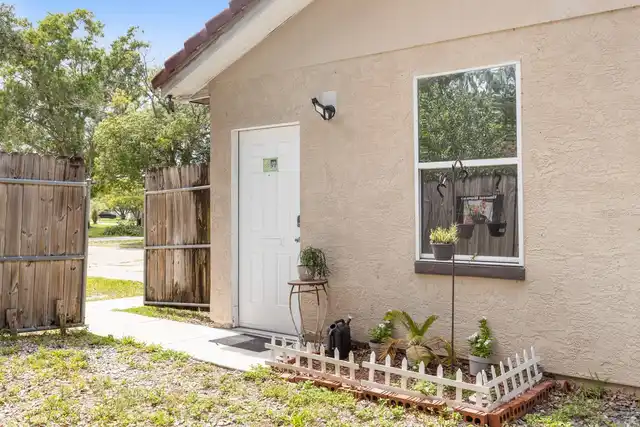 Listing Photo 16
