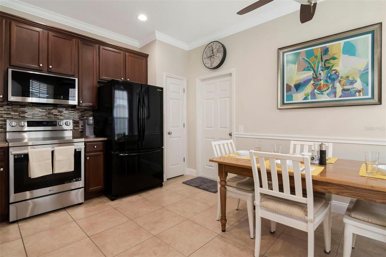 Listing Photo 9