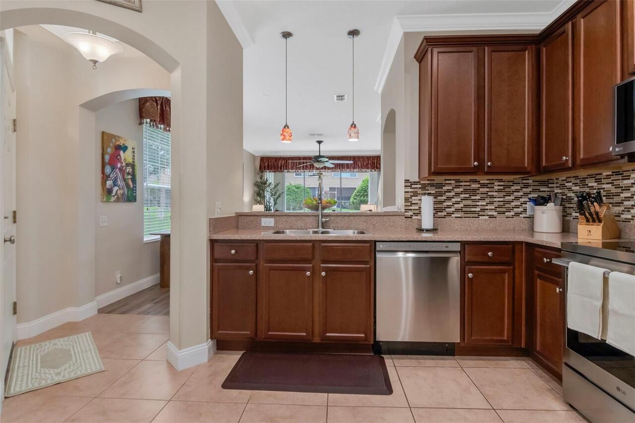 Listing Photo 10