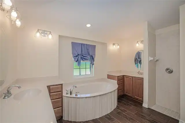Listing Photo 29