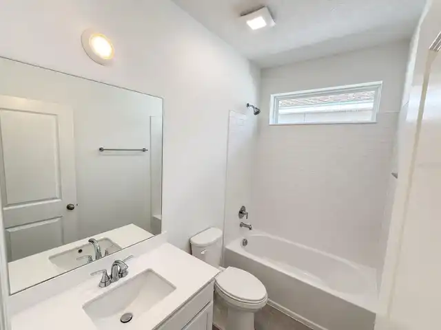 Listing Photo 24