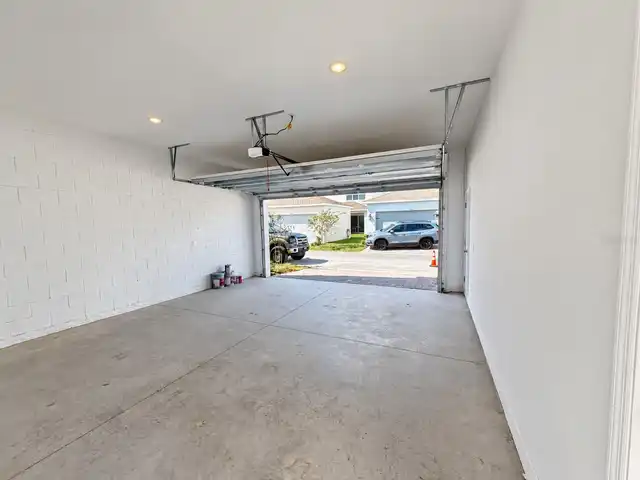 Listing Photo 33