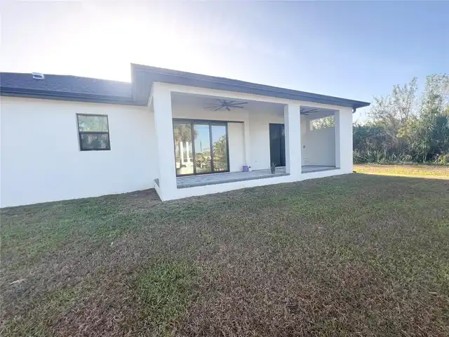 Listing Photo 14