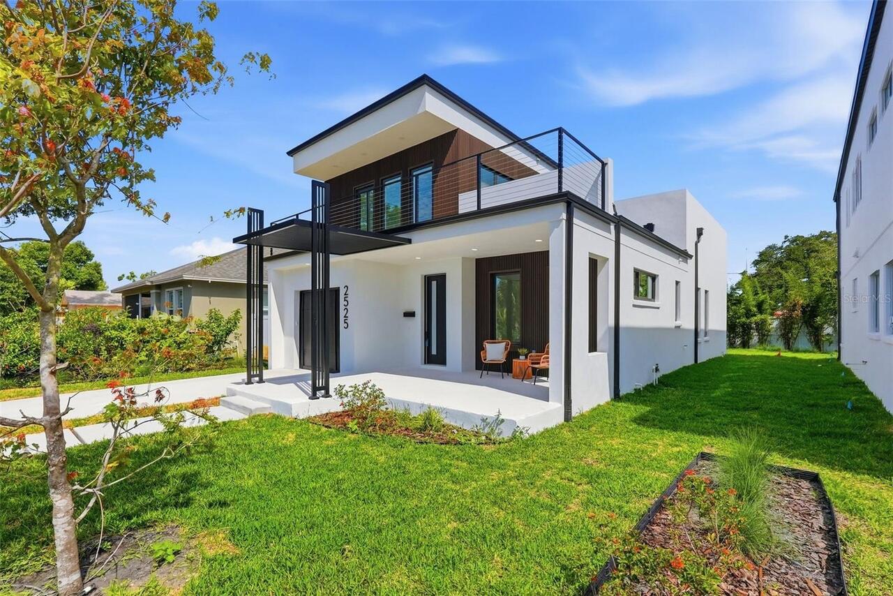 St Petersburg Real Estate