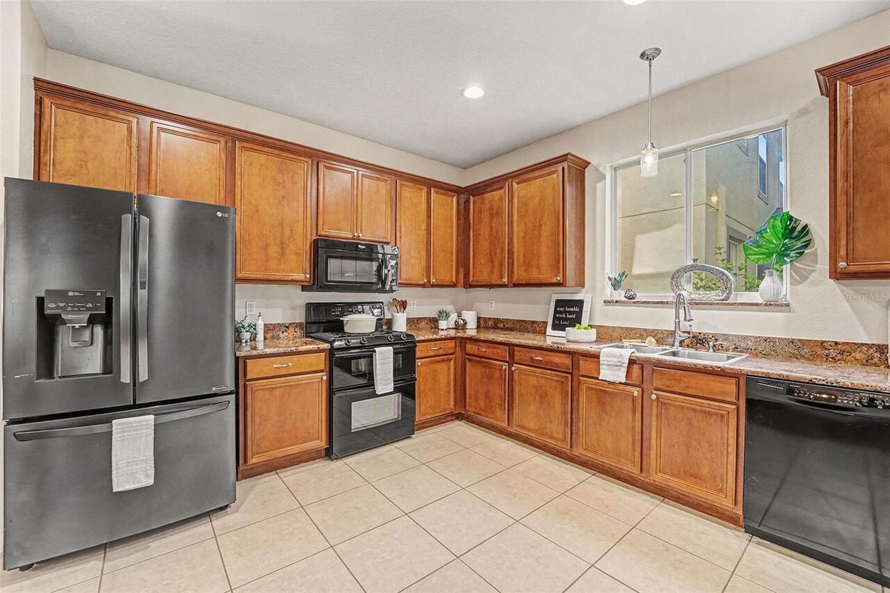 Listing Photo 14