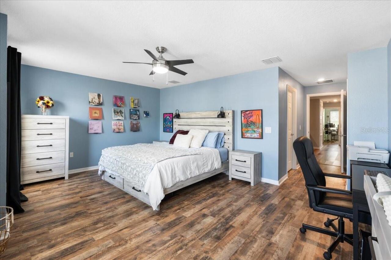 Listing Photo 18