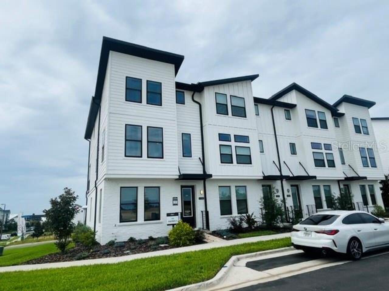 3BR, Residential Lease, 3BA, $3,500
Read More