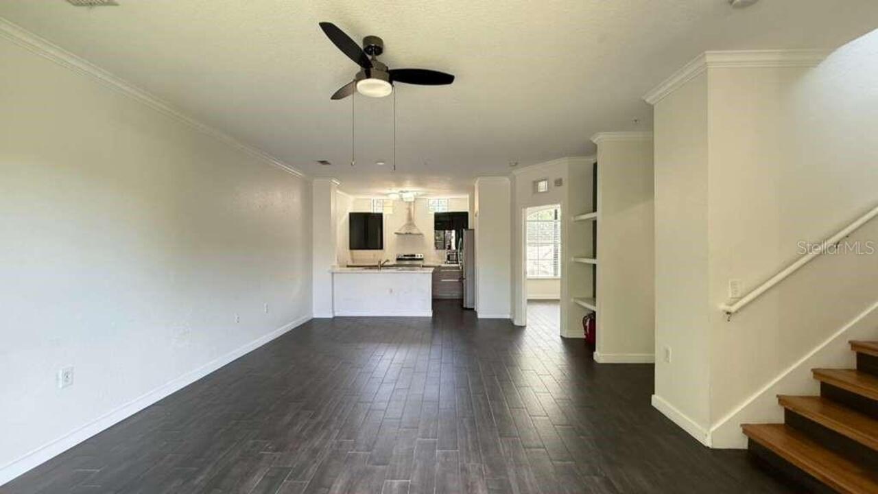 Listing Photo 11