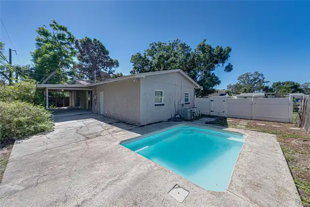 Listing Photo 37