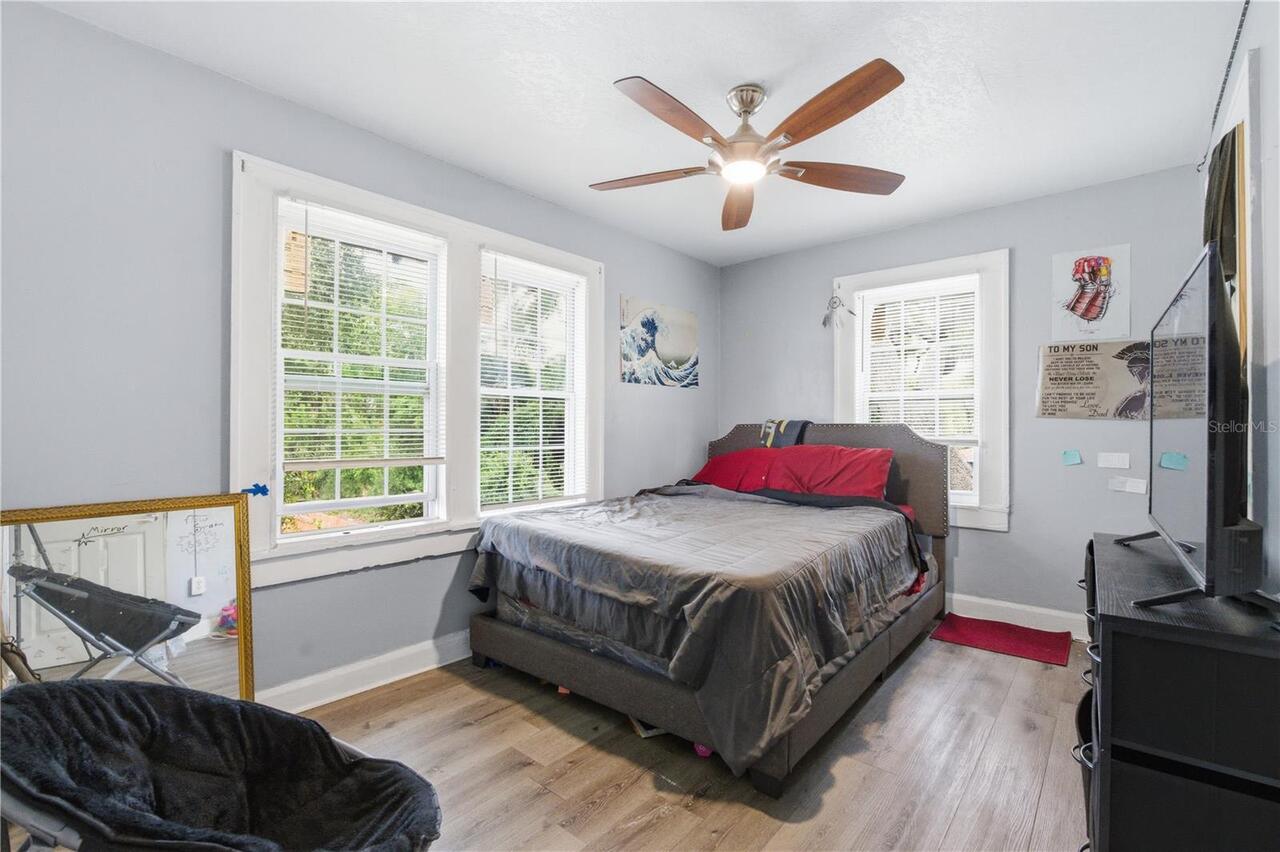 Listing Photo 9
