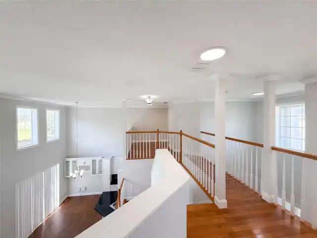 Listing Photo 17
