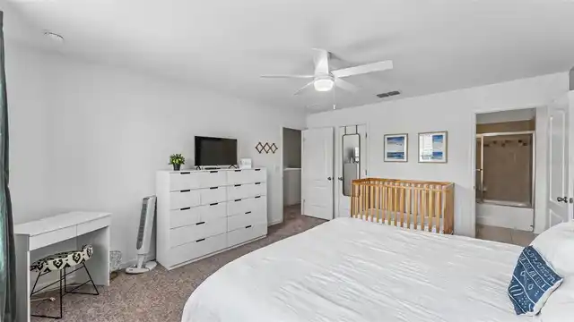 Listing Photo 14