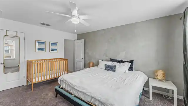 Listing Photo 16