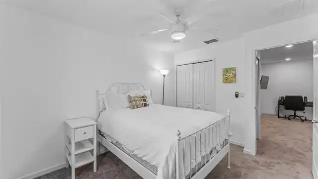 Listing Photo 22