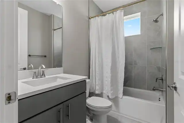 Listing Photo 33