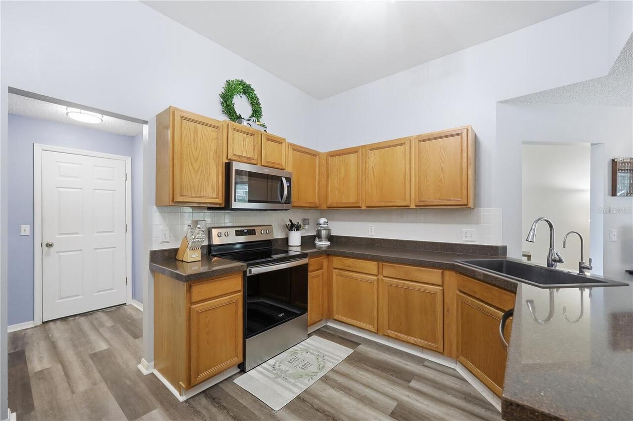 Listing Photo 16