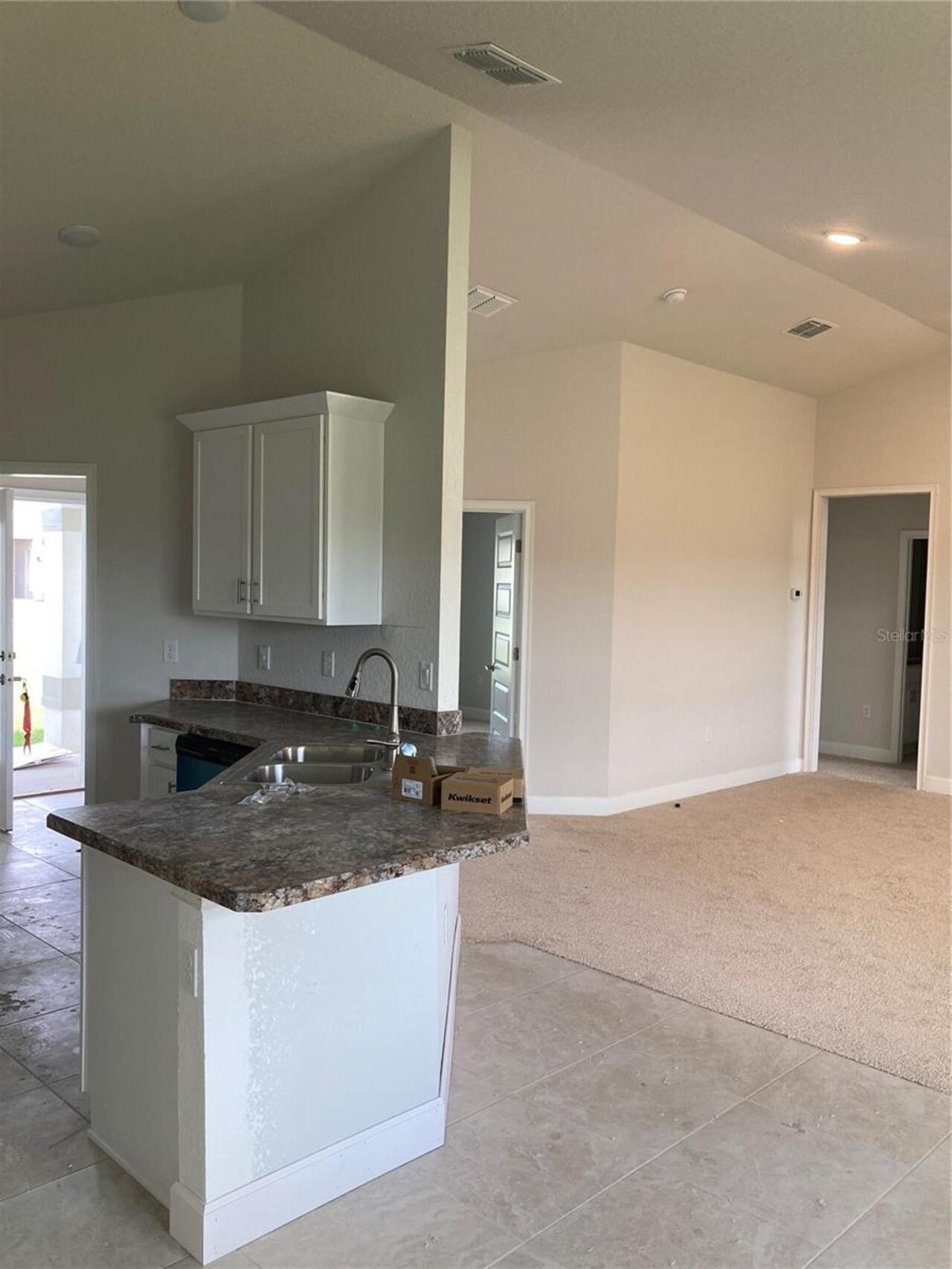 Listing Photo 8