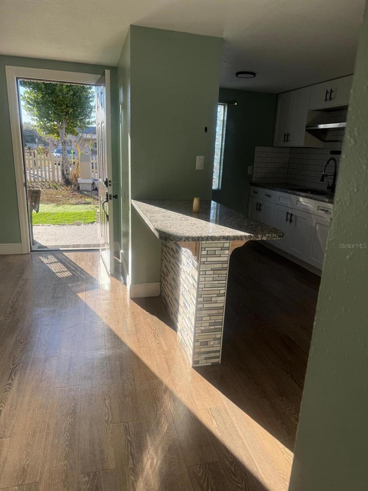 Listing Photo 17