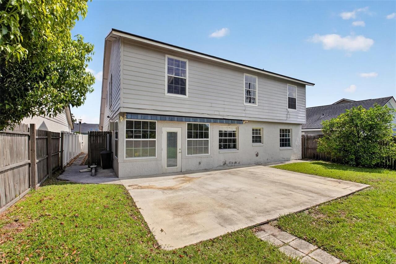 Listing Photo 9