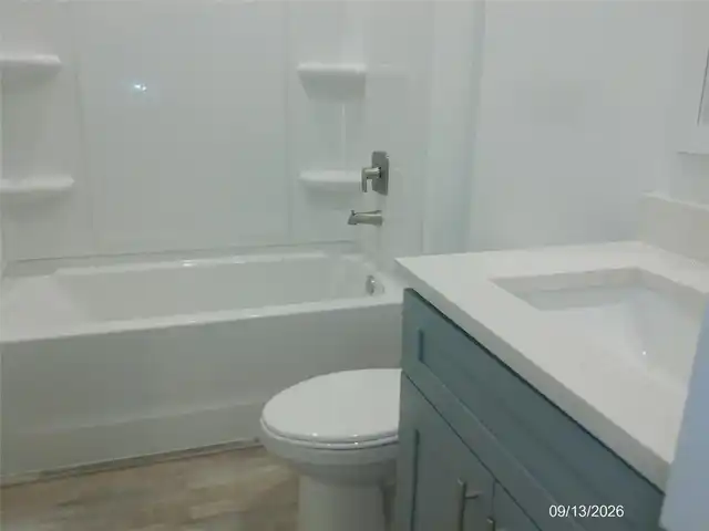 Listing Photo 11
