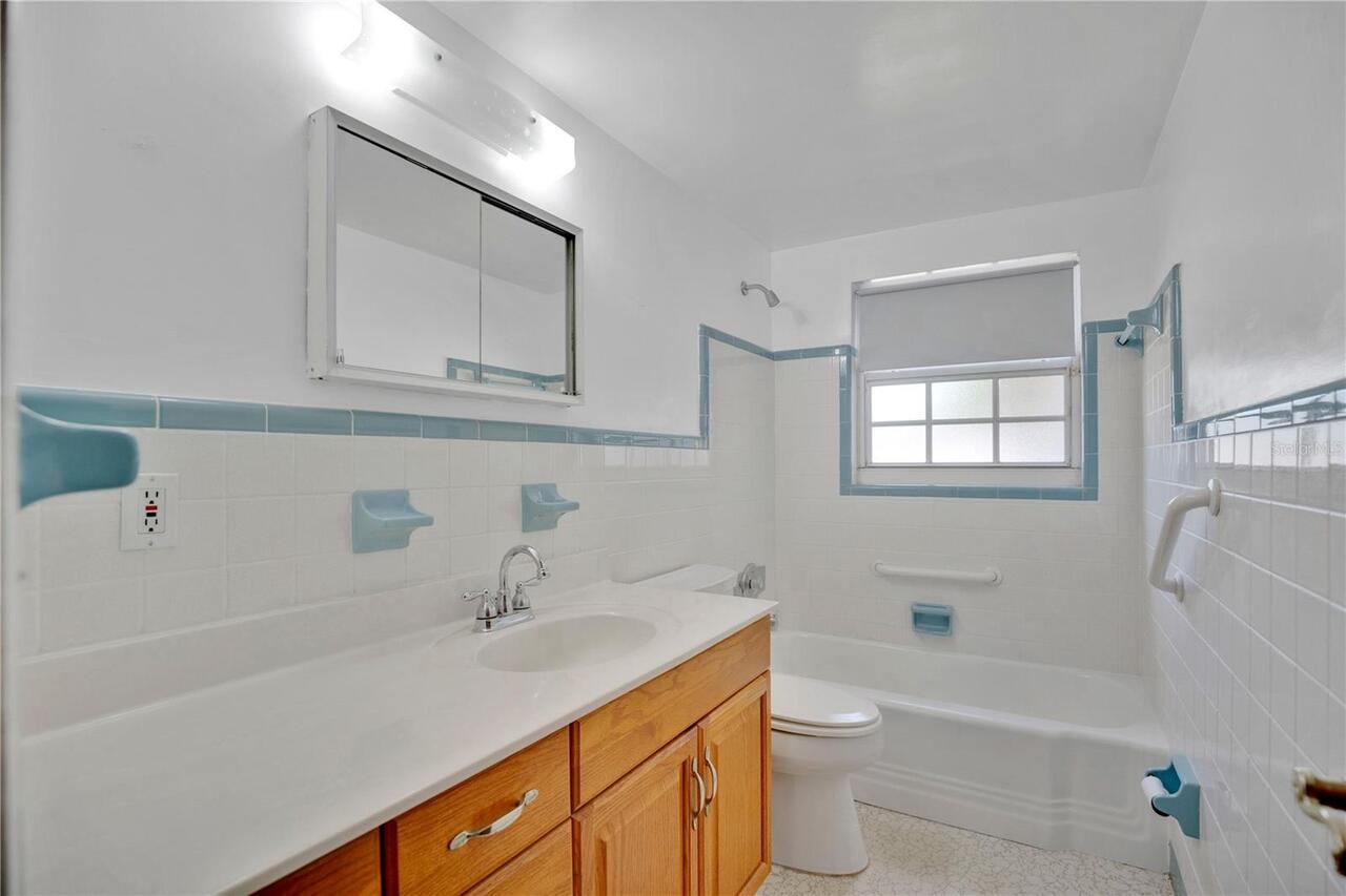 Listing Photo 14