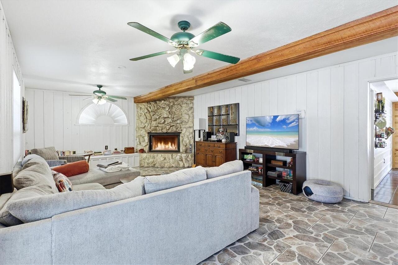 Listing Photo 18