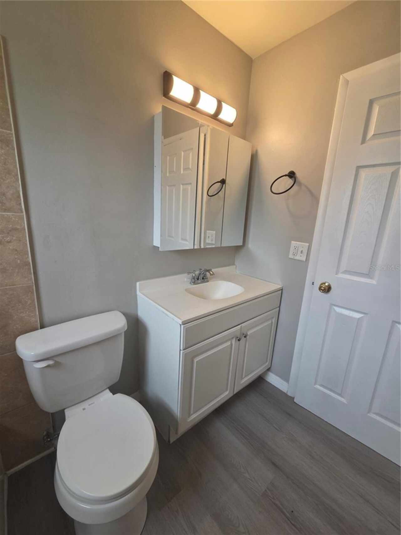 Listing Photo 10