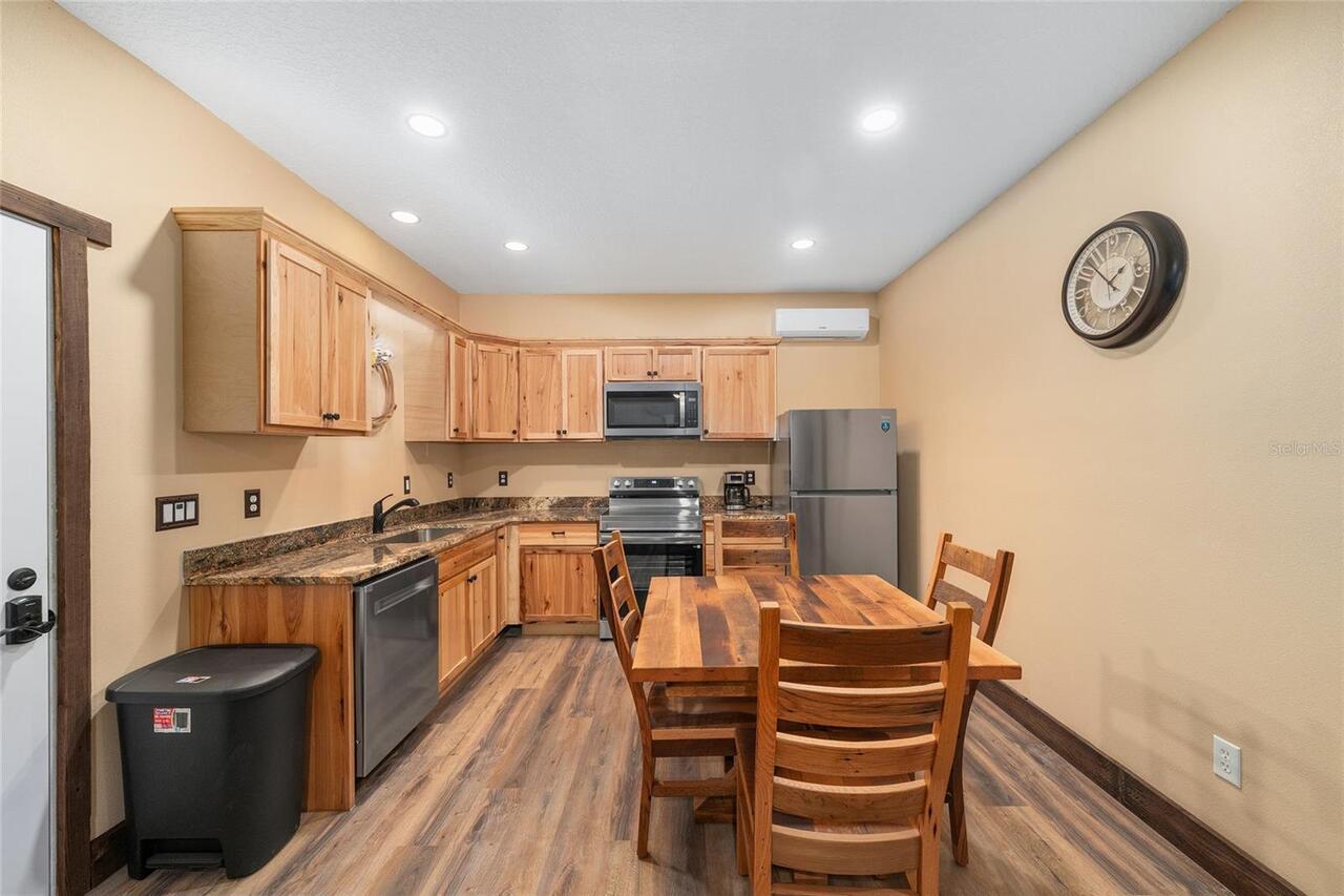 Listing Photo 15
