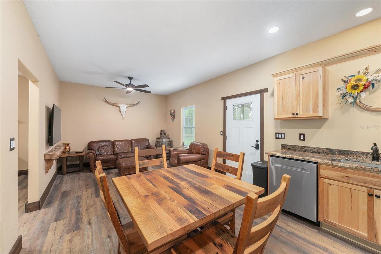 Listing Photo 18