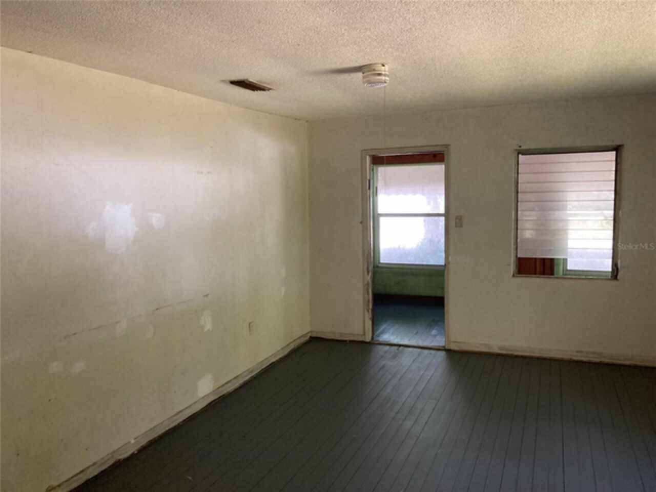 Listing Photo 12