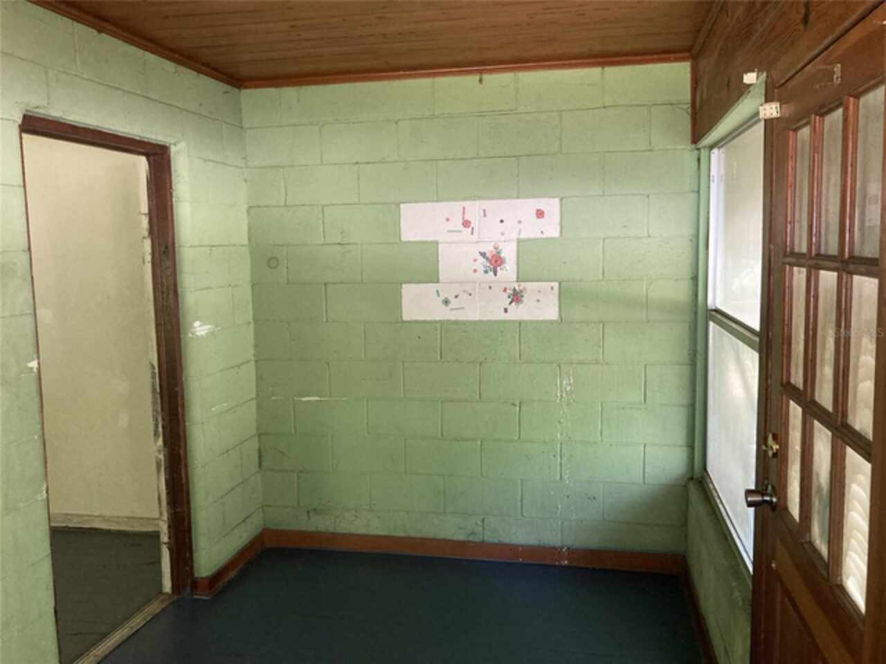 Listing Photo 14
