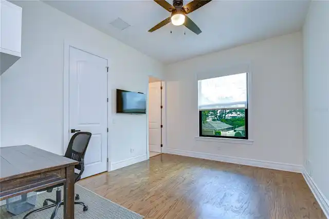 Listing Photo 28