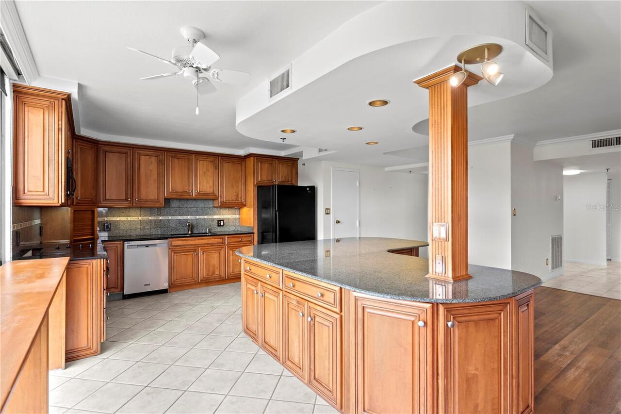 Listing Photo 16