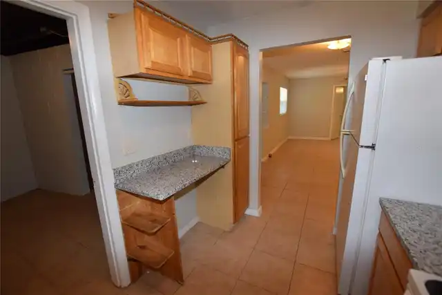 Listing Photo 12
