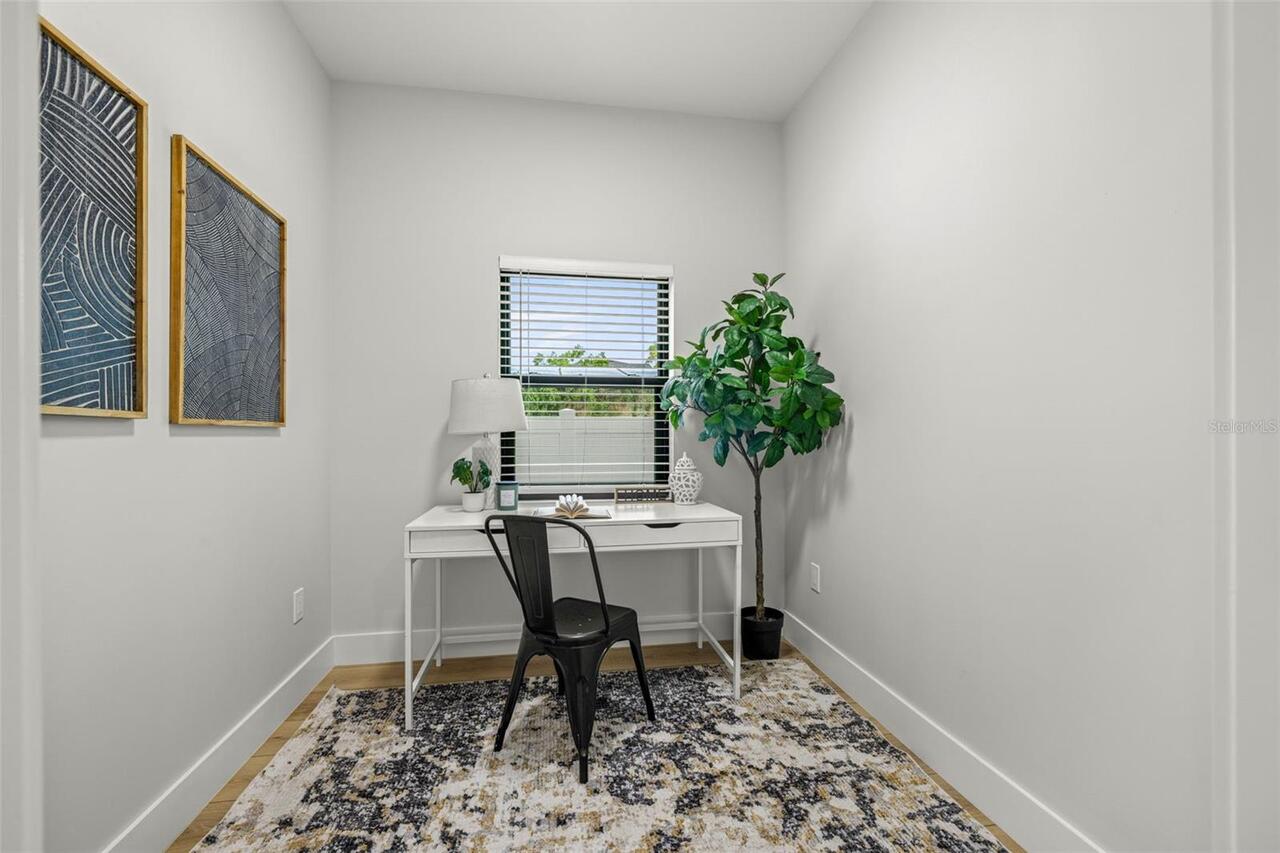 Listing Photo 17