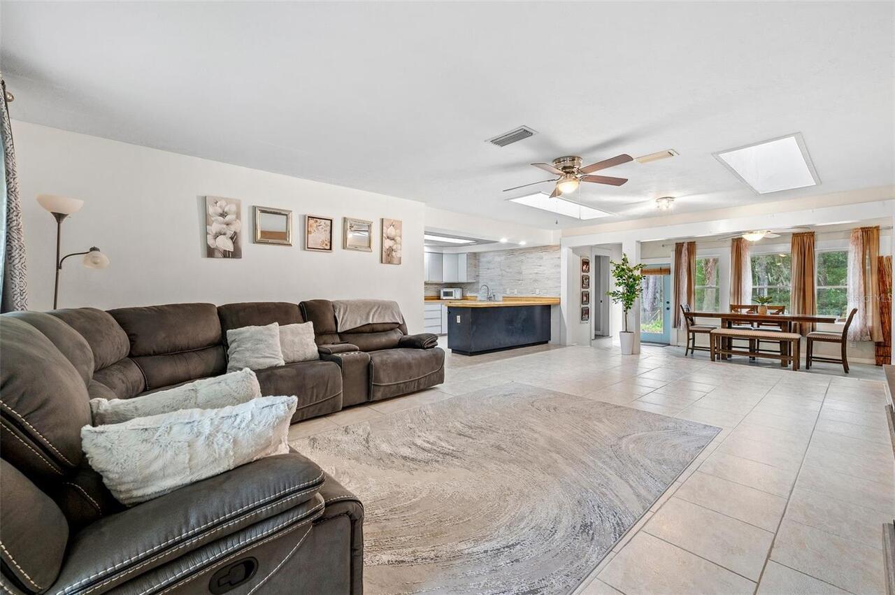 Listing Photo 7