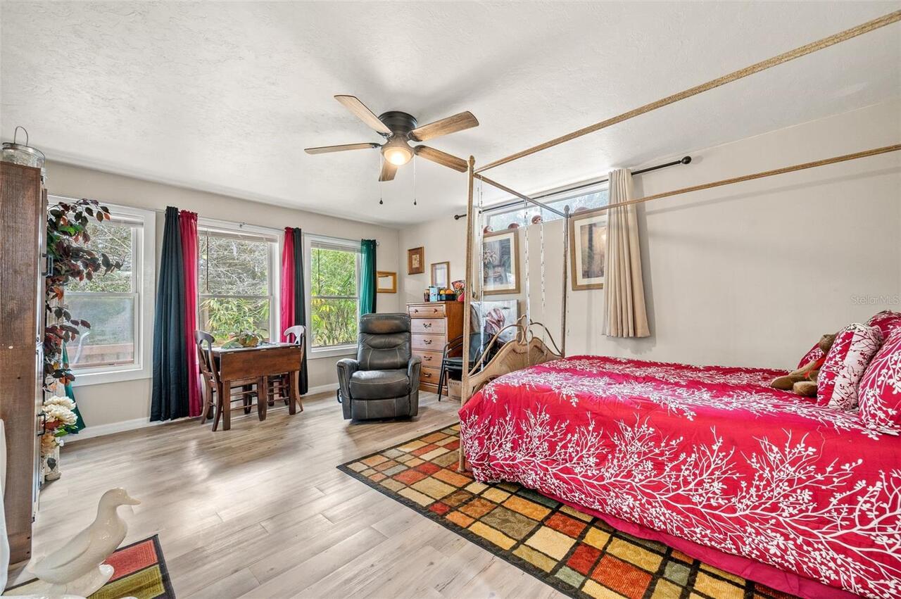 Listing Photo 19