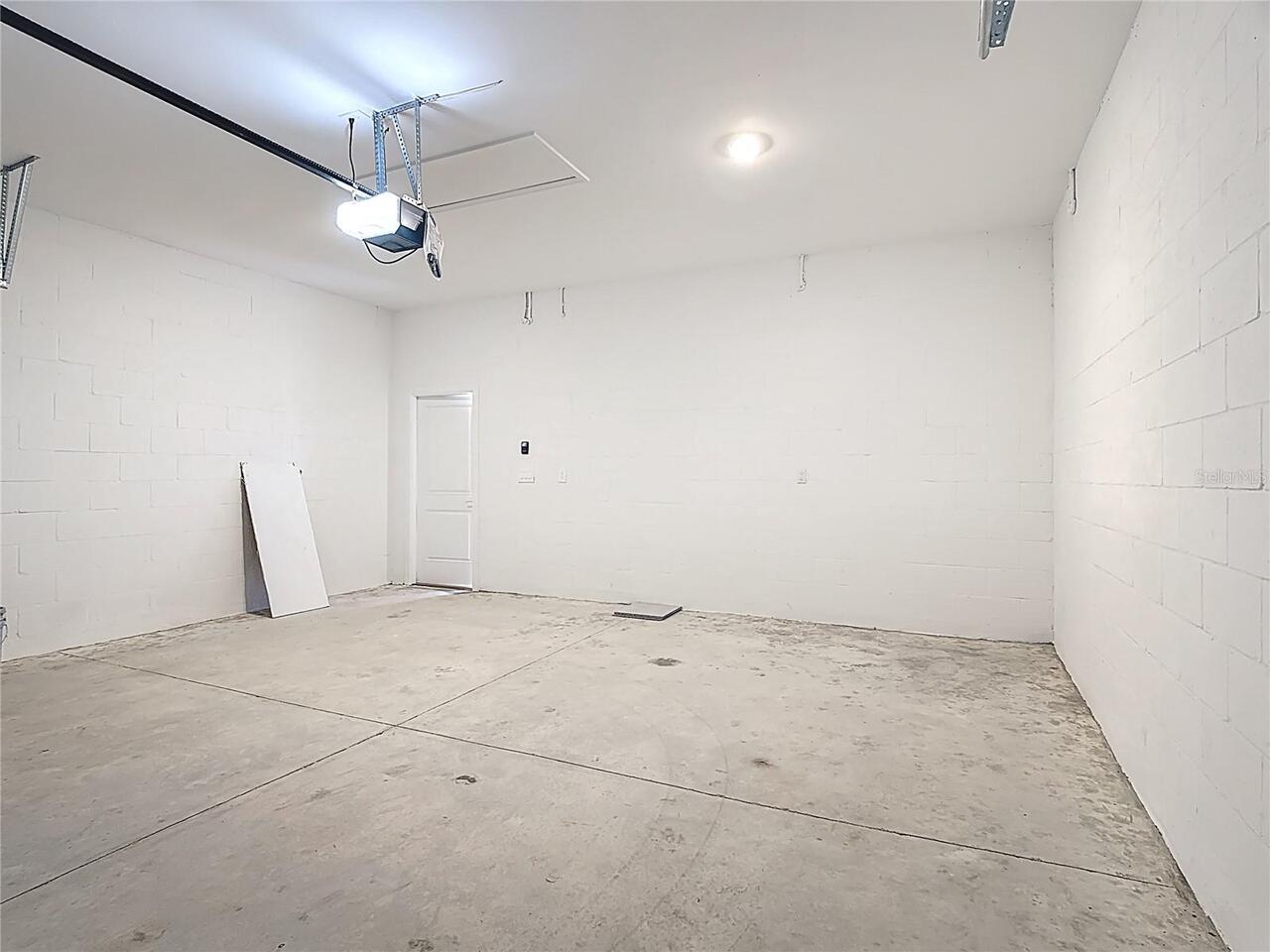 Listing Photo 34
