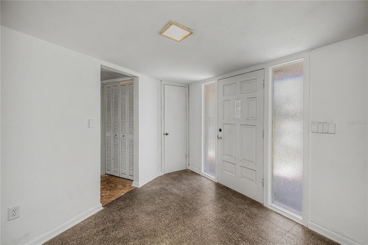 Listing Photo 12