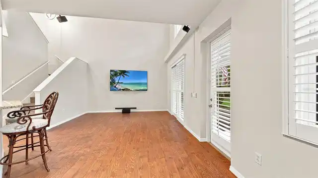 Listing Photo 16