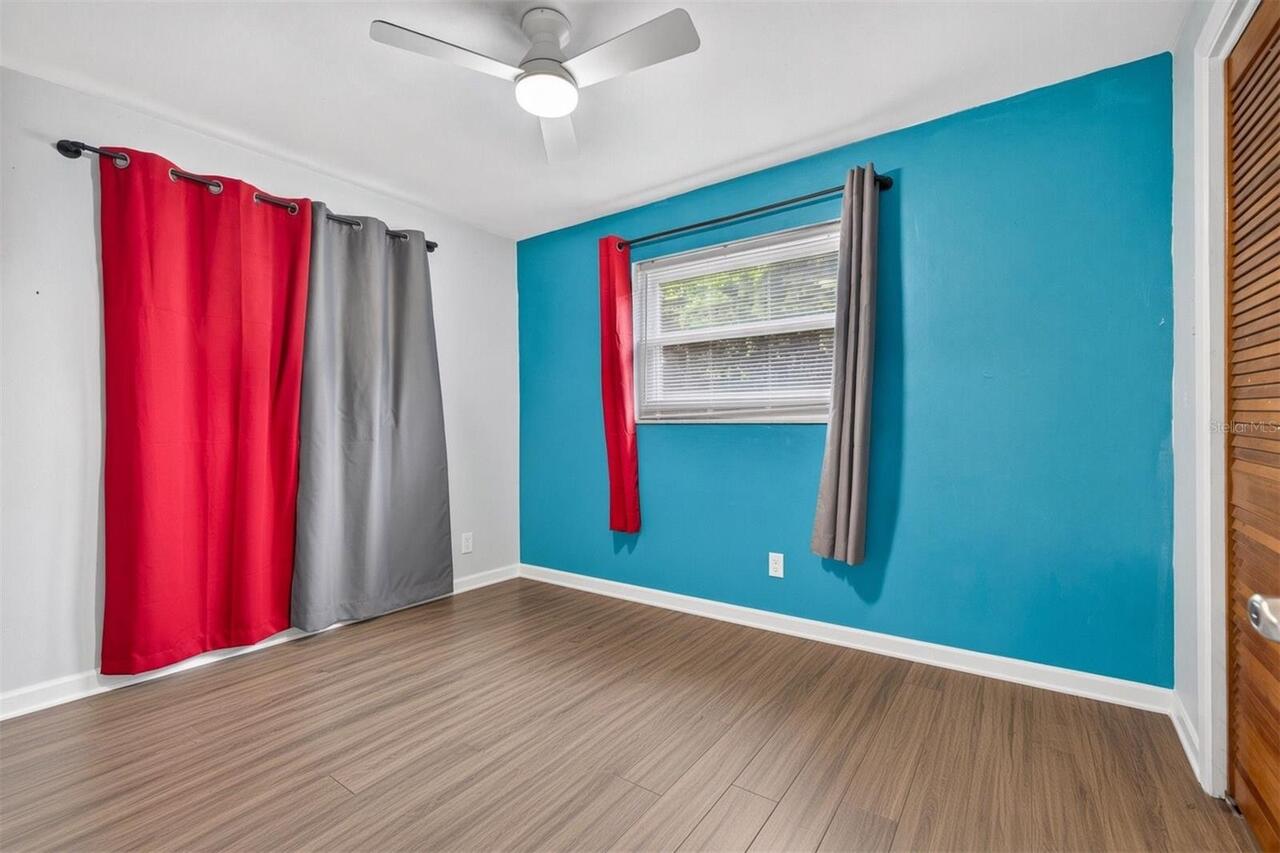 Listing Photo 17