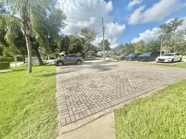Listing Photo 13