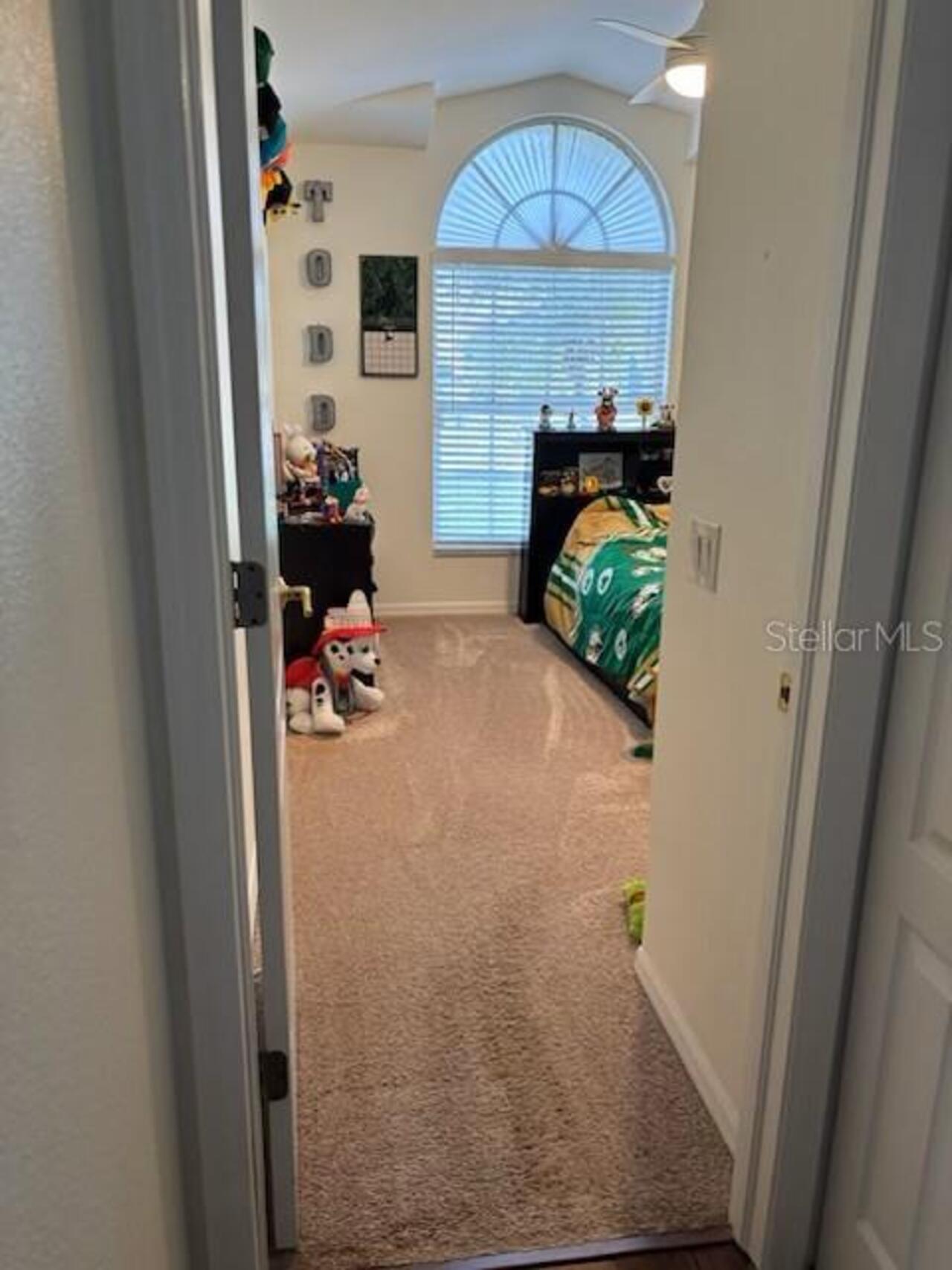 Listing Photo 12